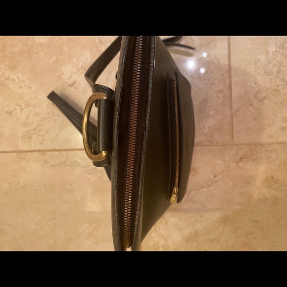 LOUIS VUITTON EPI LEATHER!! - Picture 5 of 7